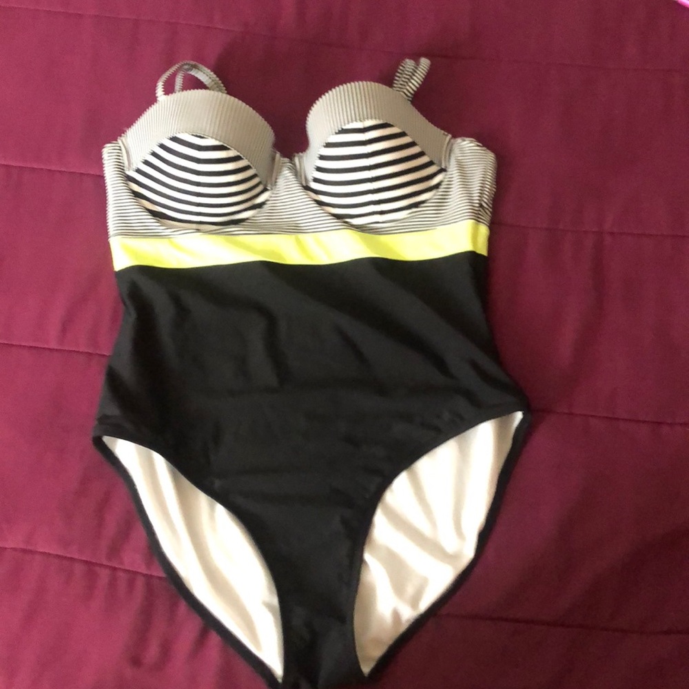 Old navy swim